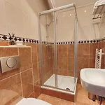Cn-hotel Hotel