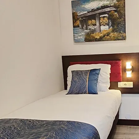 Cn-hotel